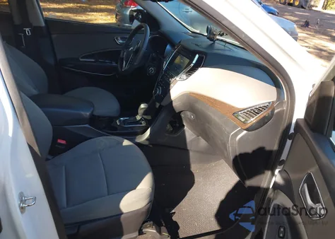 2017 Hyundai Santa Fe Sport 2.4L z USA, uszkodzony, nr VIN 5NMZU3LB1HH039332